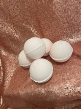 Load image into Gallery viewer, Bath Bombs
